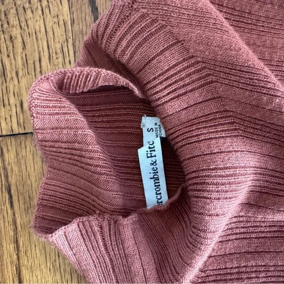 Abercrombie & Fitch Women's Turtleneck Sweater Bodysuit - Picture 2 of 4